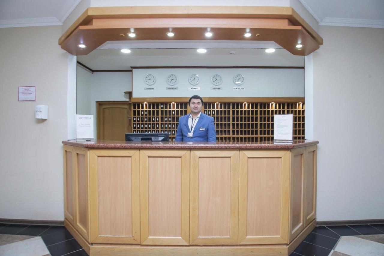 Chagala Atyrau Hotel Exteriör bild